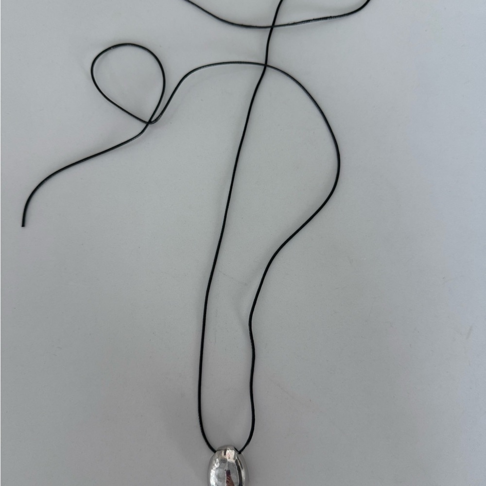 Elegant Silver Pendant Necklace